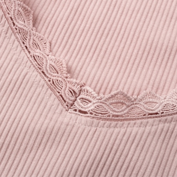 Last L! ♥️Brianna Bodysuit in Pink💋💋 - Picture 6 of 8